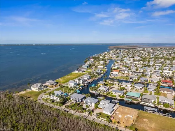 St. James City, FL 33956,2321 Macadamia LN