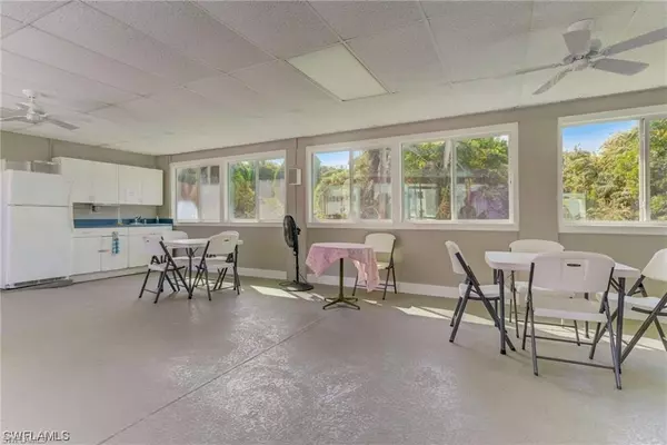 Lehigh Acres, FL 33936,333 Joel BLVD #138