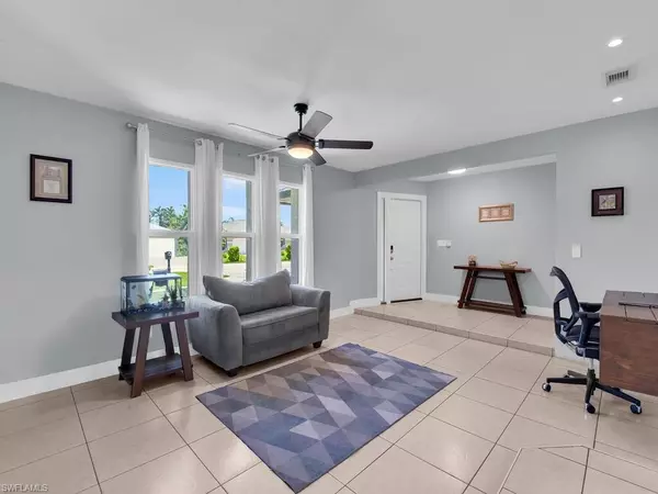 Cape Coral, FL 33904,526 SE 34th ST