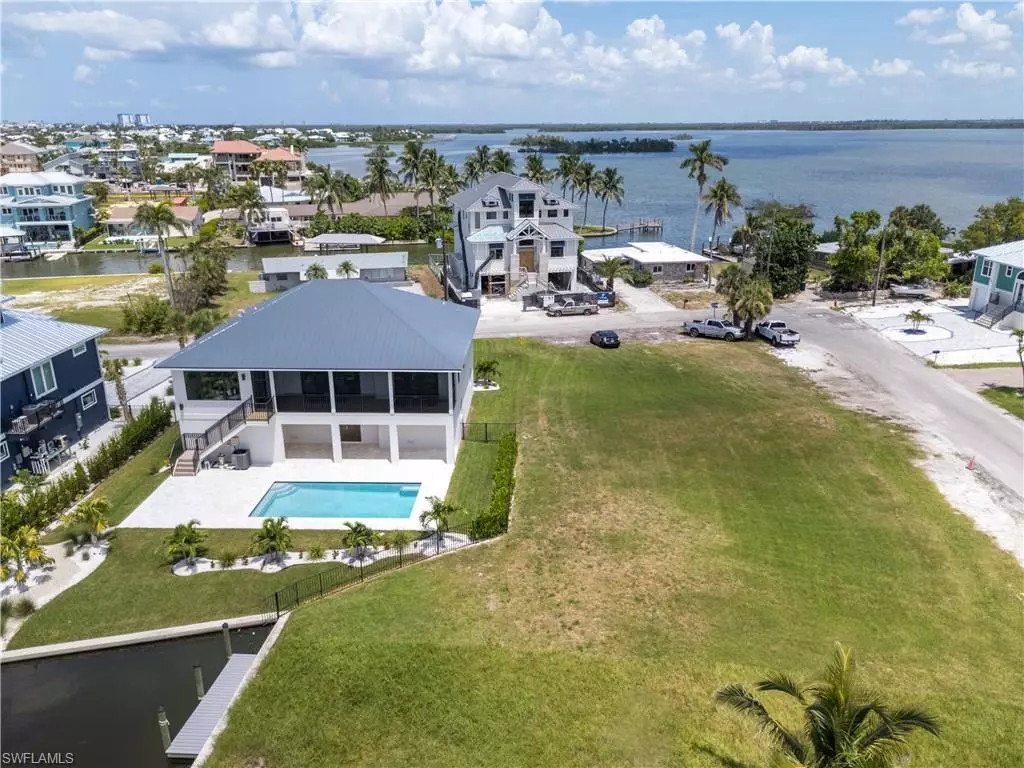 Fort Myers Beach, FL 33931,2 Bayview BLVD