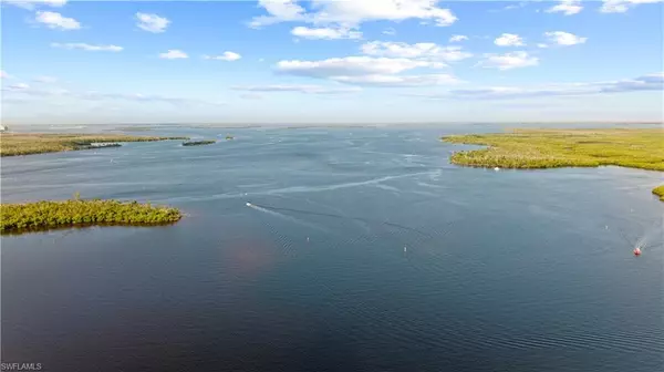 946 San Carlos DR,  Fort Myers Beach,  FL 33931