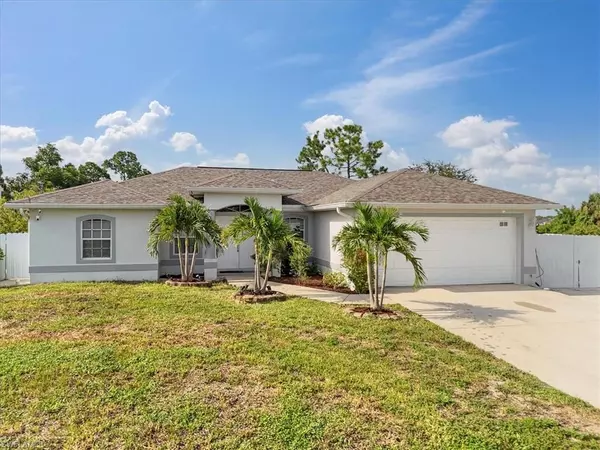 2922 22nd ST SW, Lehigh Acres, FL 33976