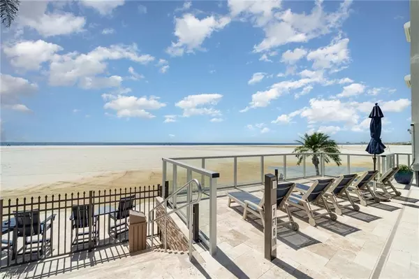 6612 Estero BLVD #301, Fort Myers Beach, FL 33931