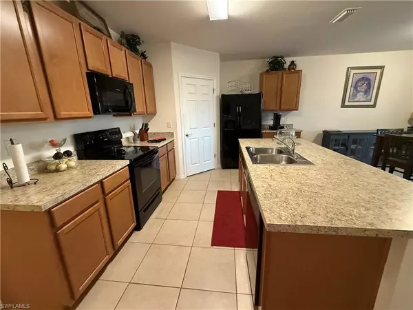 Cape Coral, FL 33991,2006 SW 15th AVE