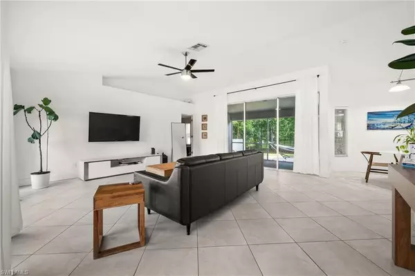 Lehigh Acres, FL 33971,5562 Belrose ST