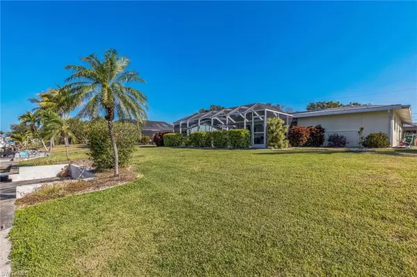 Cape Coral, FL 33904,1322 SE 42nd ST