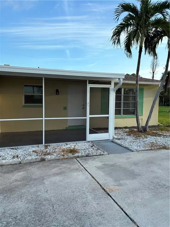 Cape Coral, FL 33904,311 Tudor DR #2