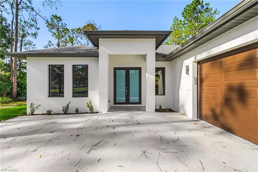 2739 10th AVE SE, Naples, FL 34117