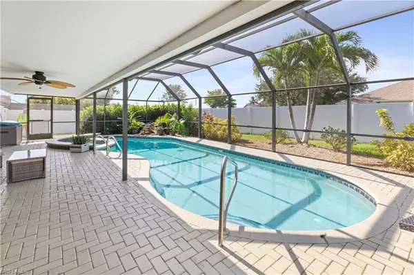Cape Coral, FL 33990,1726 SE 2nd ST