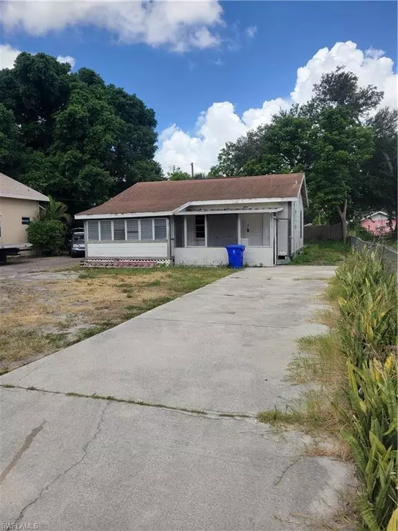 Fort Myers, FL 33901,2816 Central AVE