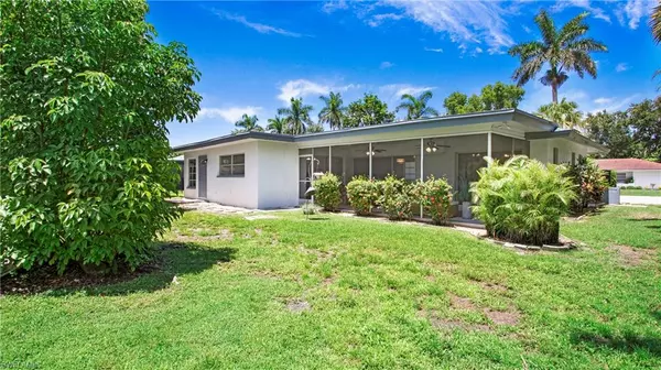 Fort Myers, FL 33919,5661 Eichen CIR E
