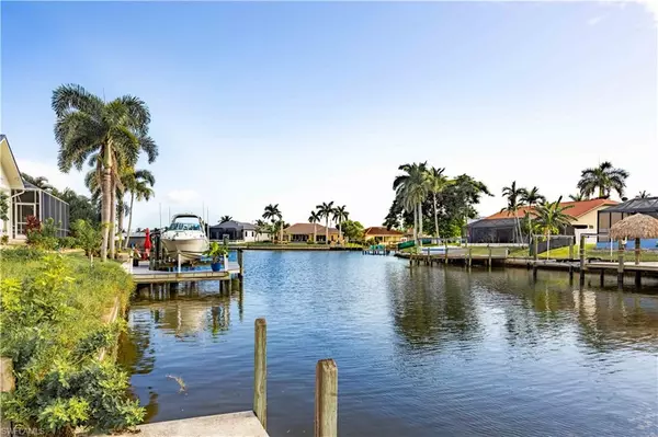 Cape Coral, FL 33914,5216 SW 22nd PL