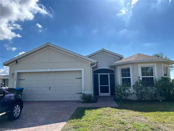 2104 Jacaranda PKWY W, Cape Coral, FL 33993