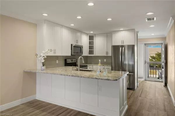 Cape Coral, FL 33904,4541 SE 5th PL #207
