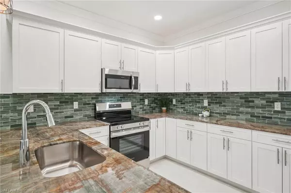 Fort Myers, FL 33905,595 Carolina AVE