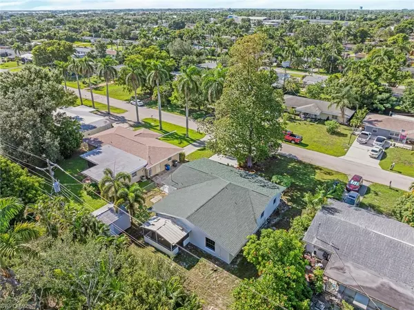 Fort Myers, FL 33919,1427 Davis DR
