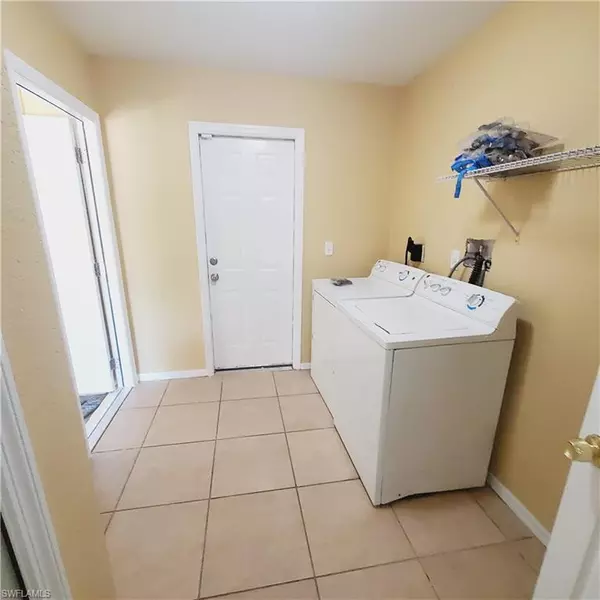 Fort Myers, FL 33913,1104 Bermar ST