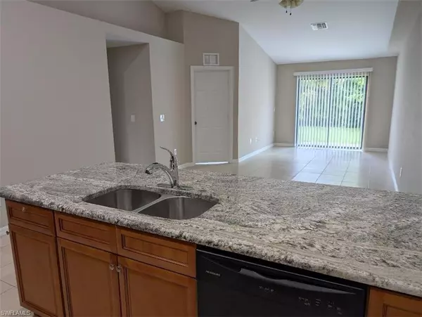 Cape Coral, FL 33904,4712 SE 4th PL