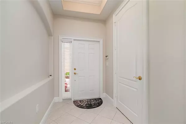 Fort Myers, FL 33908,6051 Jonathans Bay CIR #101