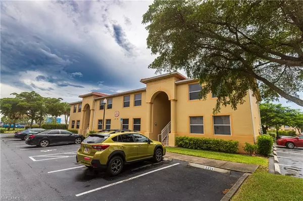 Fort Myers, FL 33916,4275 Bellasol CIR #2223