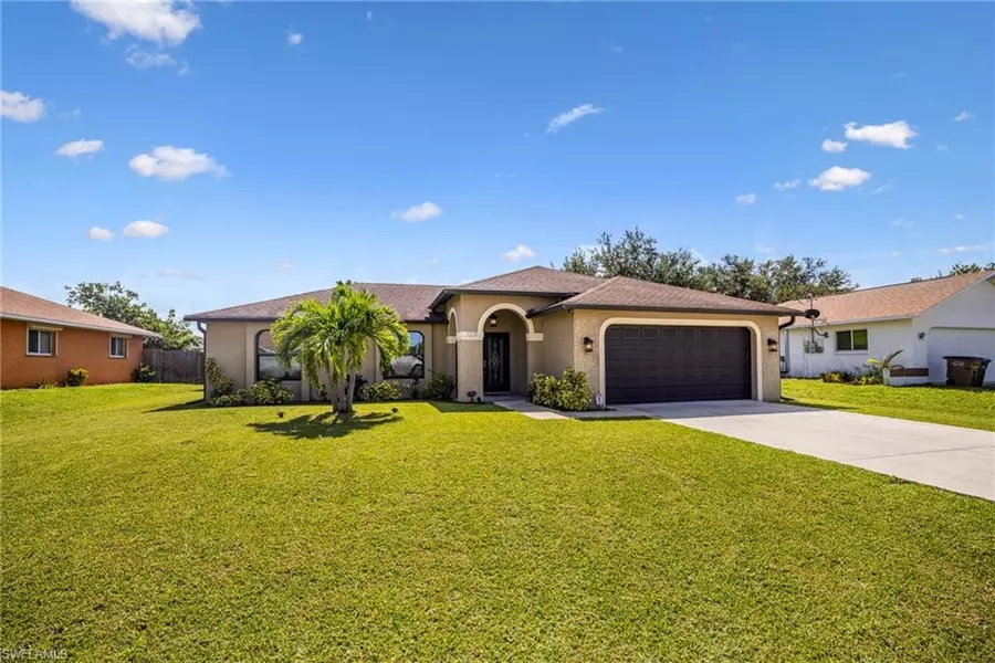1231 SE 2nd PL, Cape Coral, FL 33990