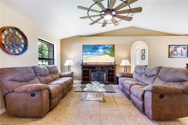 Cape Coral, FL 33990,1231 SE 2nd PL