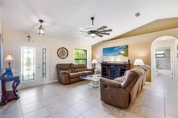 Cape Coral, FL 33990,1231 SE 2nd PL