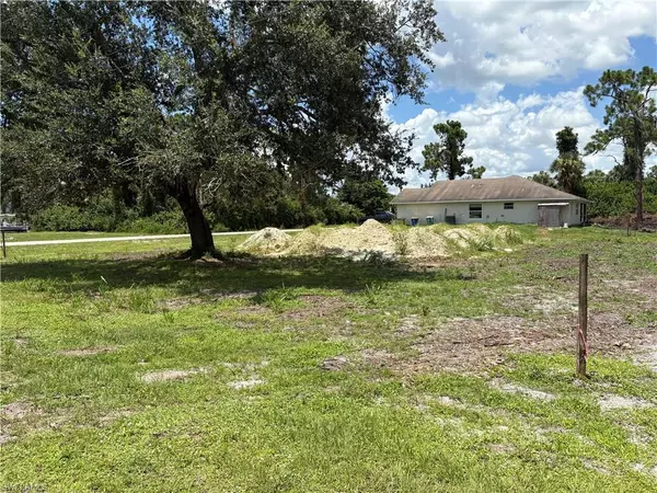 Fort Myers, FL 33905,3734 Kemper ST