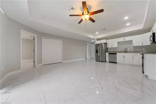 Lehigh Acres, FL 33973,305-307 Hightower AVE S