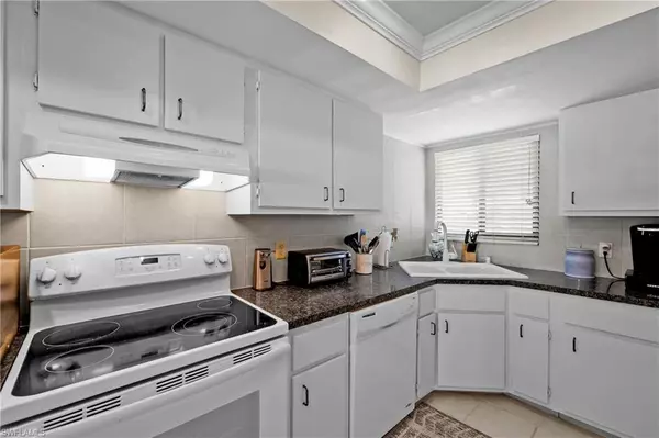 Cape Coral, FL 33914,1203 SW 48th TER #201