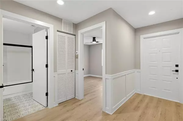 Naples, FL 34109,7761 Jewel LN #202