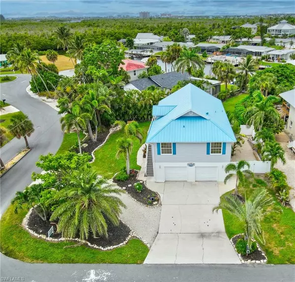 17750 Rebecca AVE, Fort Myers Beach, FL 33931