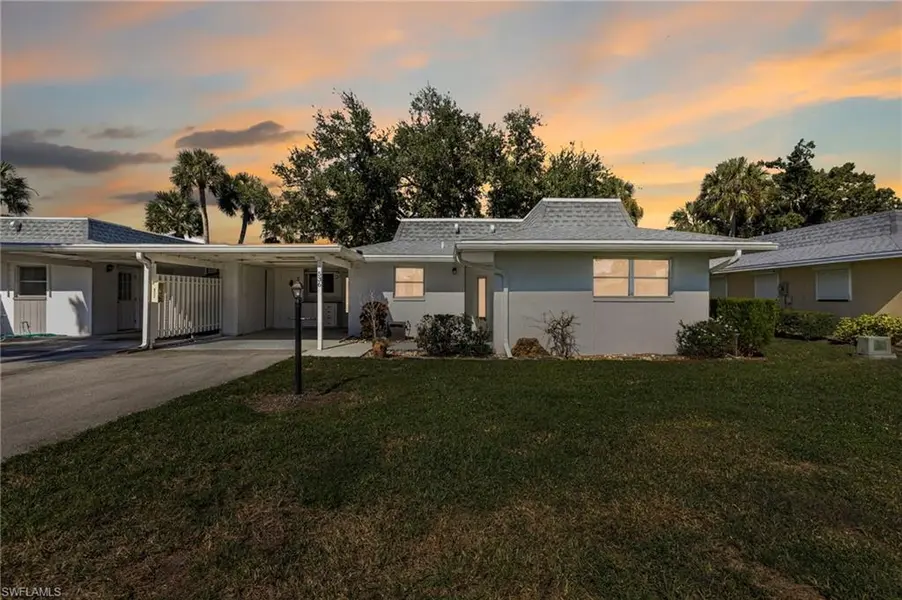 536 Pangola DR, North Fort Myers, FL 33903