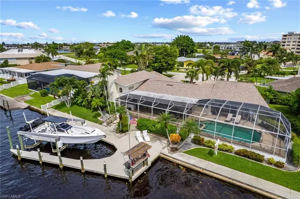 Cape Coral, FL 33904,1746 Sandy CIR