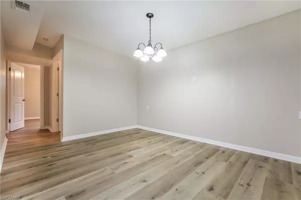 Englewood, FL 34223,739 Palmetto ST