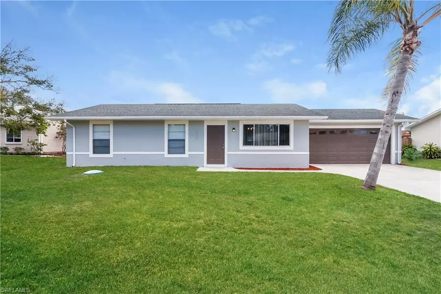 18529 Phlox DR, Fort Myers, FL 33967