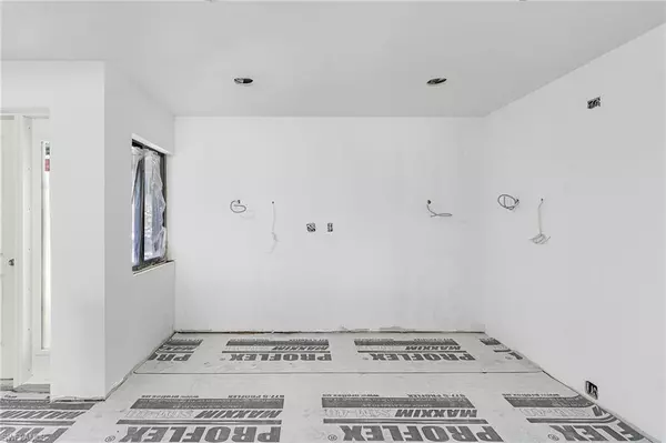 Fort Myers Beach, FL 33931,6660 Estero BLVD #104