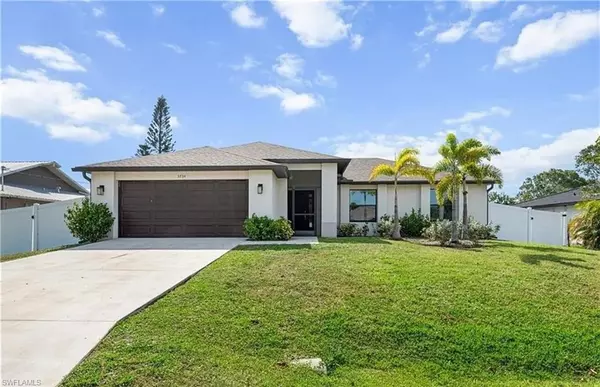 3734 SE 3rd PL, Cape Coral, FL 33904