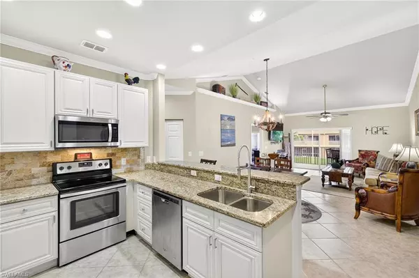 Cape Coral, FL 33909,1070 Winding Pines CIR #201