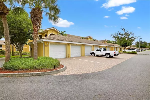 1070 Winding Pines CIR #201, Cape Coral, FL 33909