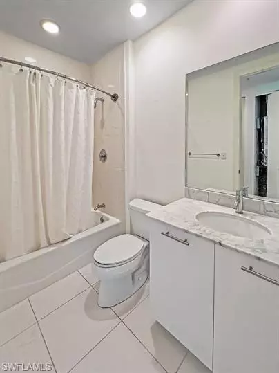 Fort Myers, FL 33916,3000 Oasis Grand BLVD
