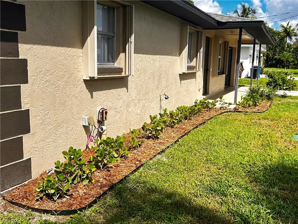 Fort Myers, FL 33967,18592 Matanzas RD