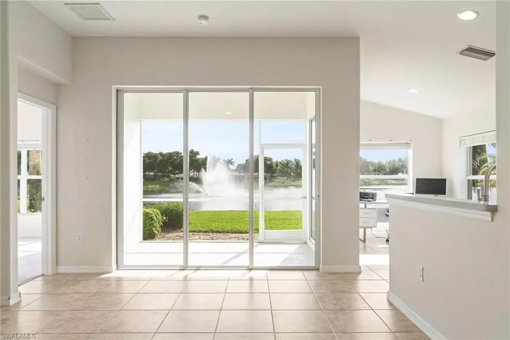 Cape Coral, FL 33991,2476 Belleville CT