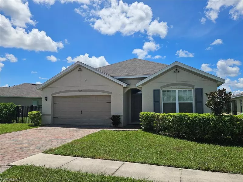 10517 Canal Brook LN, Lehigh Acres, FL 33936