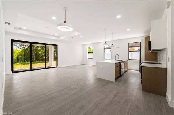 Lehigh Acres, FL 33971,3203 18th ST W