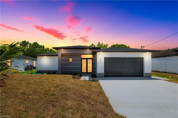 Lehigh Acres, FL 33971,3203 18th ST W