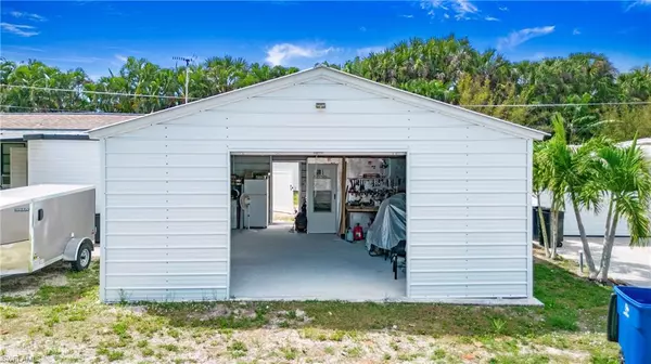 Estero, FL 33928,21141 Cypress Park CIR