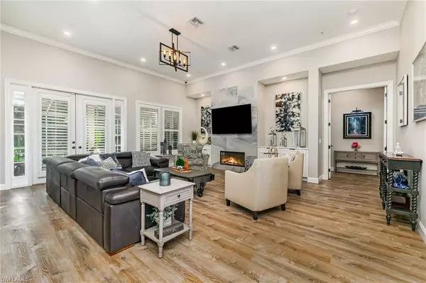 Alva, FL 33920,18161 Riverchase CT