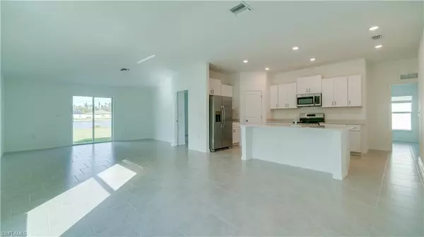 North Fort Myers, FL 33917,4019 San Clemente CT