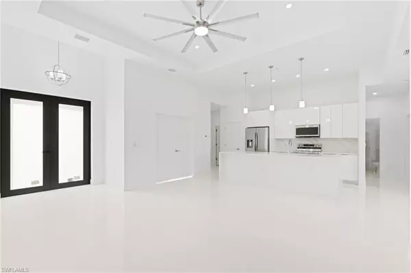 Lehigh Acres, FL 33971,4713 4th ST W